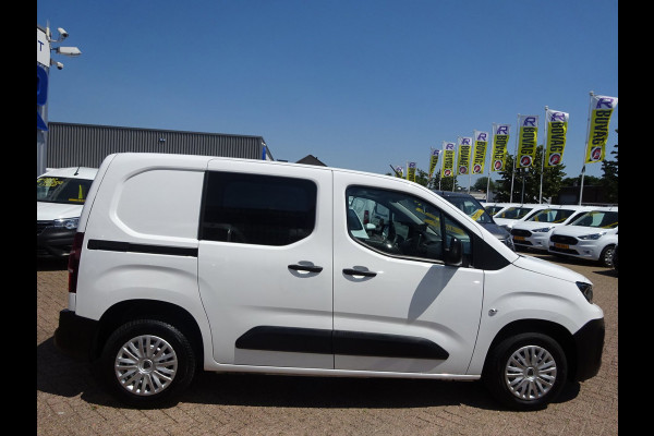 Peugeot Partner 1.2 PureTech Pro BENZINE AIRCO NAVI CRUISE CONTROL PDC SCHUIFDEUR