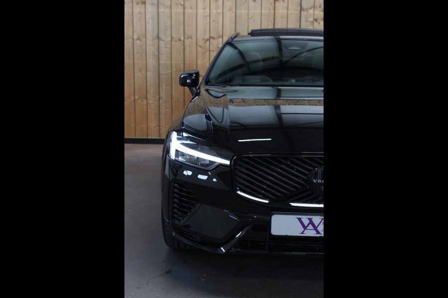 Volvo XC60 2.0 T8 Ultra Black Edition *B&W*Pano*Massage*Luchtvering*