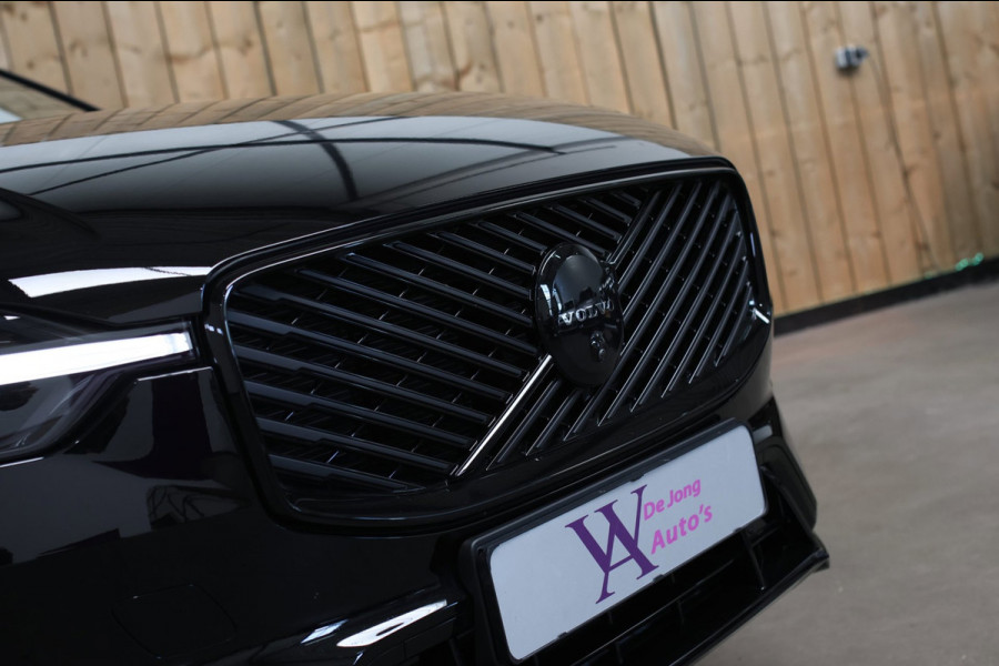 Volvo XC60 2.0 T8 Ultra Black Edition *B&W*Pano*Massage*Luchtvering*