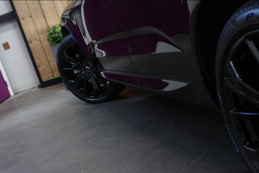 Volvo XC60 2.0 T8 Ultra Black Edition *B&W*Pano*Massage*Luchtvering*