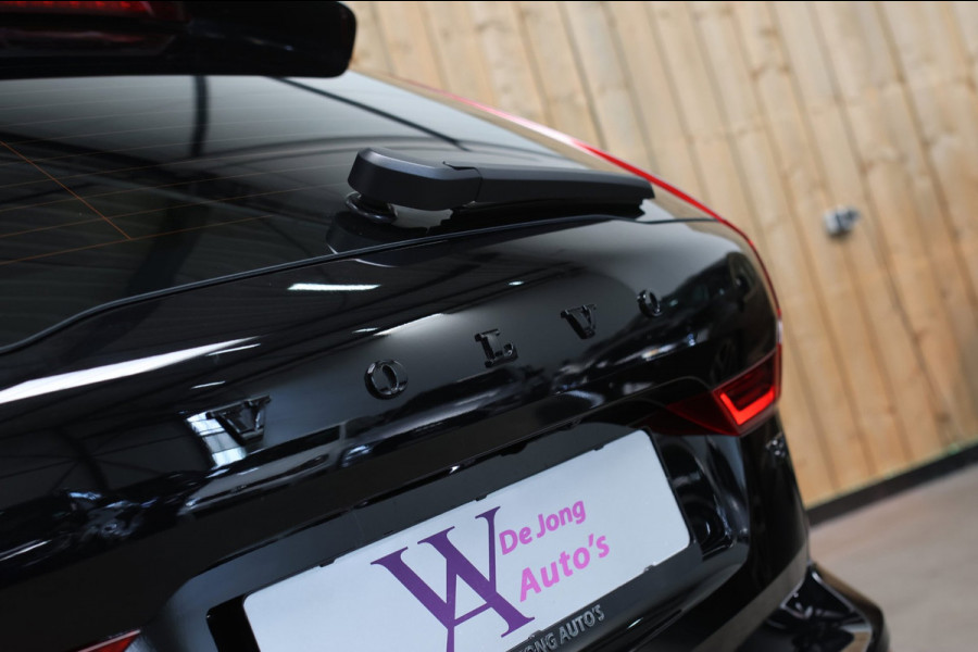 Volvo XC60 2.0 T8 Ultra Black Edition *B&W*Pano*Massage*Luchtvering*