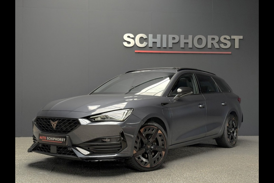 CUPRA Leon Sportstourer Sportstourer 1.4 e-Hybrid VZ Copper Panorama Matrix LED volleder BTW ACC 19 inchCarPlay