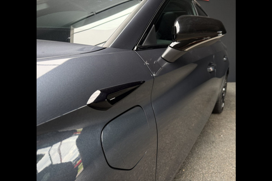 CUPRA Leon Sportstourer Sportstourer 1.4 e-Hybrid VZ Copper Panorama Matrix LED volleder BTW ACC 19 inchCarPlay