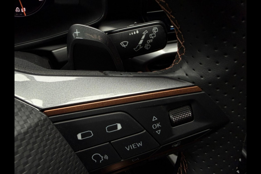 CUPRA Leon Sportstourer Sportstourer 1.4 e-Hybrid VZ Copper Panorama Matrix LED volleder BTW ACC 19 inchCarPlay