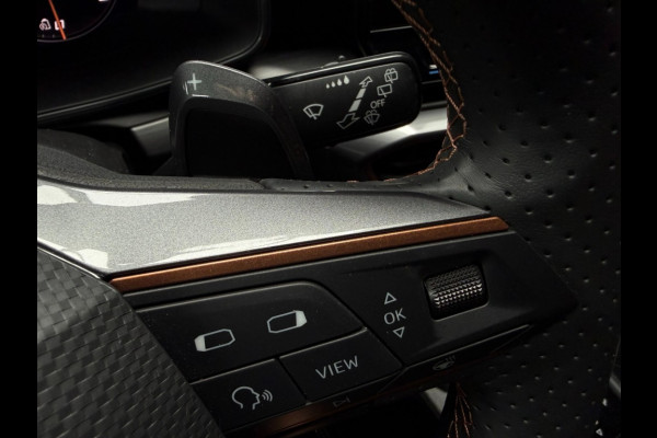 CUPRA Leon Sportstourer Sportstourer 1.4 e-Hybrid VZ Copper Panorama Matrix LED volleder BTW ACC 19 inchCarPlay