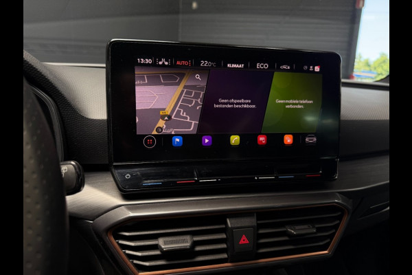 CUPRA Leon Sportstourer Sportstourer 1.4 e-Hybrid VZ Copper Panorama Matrix LED volleder BTW ACC 19 inchCarPlay