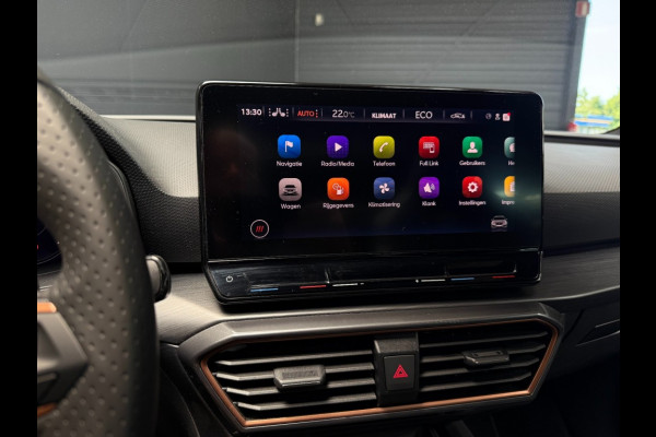 CUPRA Leon Sportstourer Sportstourer 1.4 e-Hybrid VZ Copper Panorama Matrix LED volleder BTW ACC 19 inchCarPlay