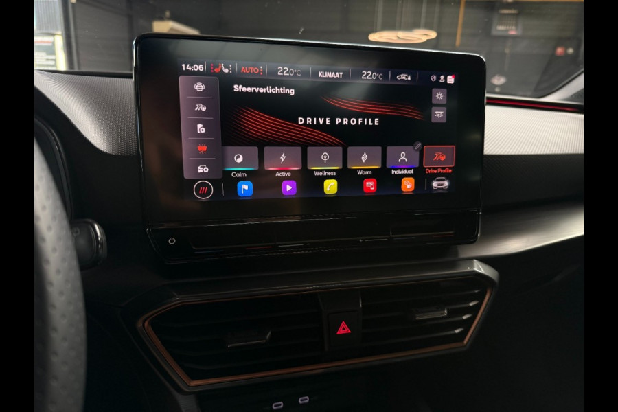CUPRA Leon Sportstourer Sportstourer 1.4 e-Hybrid VZ Copper Panorama Matrix LED volleder BTW ACC 19 inchCarPlay