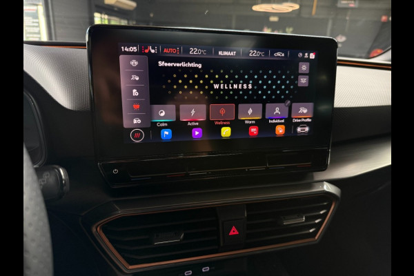 CUPRA Leon Sportstourer Sportstourer 1.4 e-Hybrid VZ Copper Panorama Matrix LED volleder BTW ACC 19 inchCarPlay