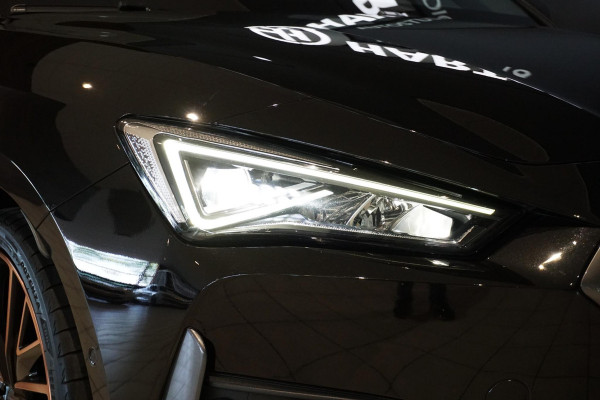 CUPRA Leon Sportstourer 1.4 e-Hybrid VZ Copper Edition 245pk + PANO / LEDER / MEMORY / DCC