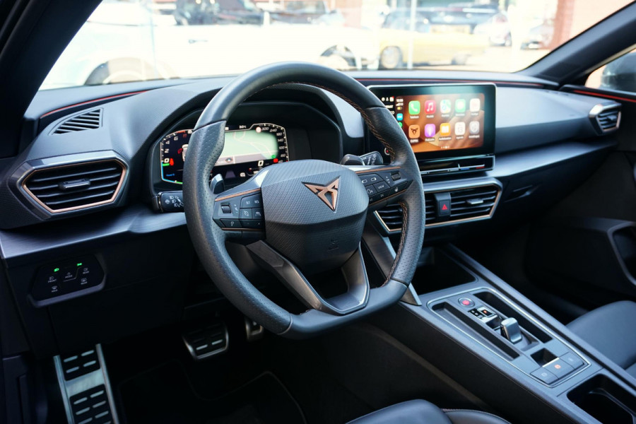CUPRA Leon Sportstourer 1.4 e-Hybrid VZ Copper Edition 245pk + PANO / LEDER / MEMORY / DCC