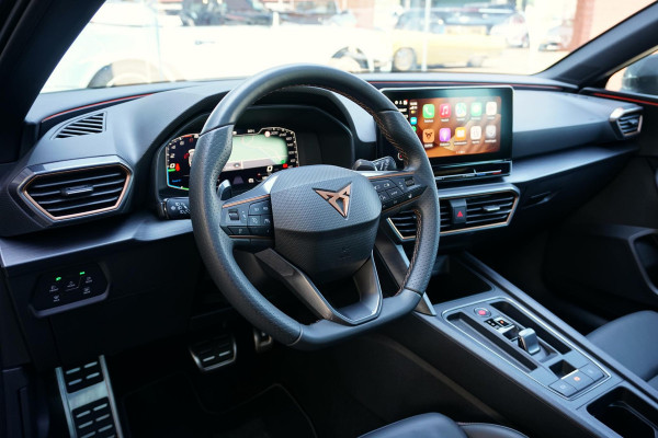 CUPRA Leon Sportstourer 1.4 e-Hybrid VZ Copper Edition 245pk + PANO / LEDER / MEMORY / DCC