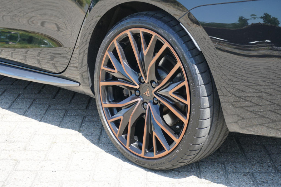 CUPRA Leon Sportstourer 1.4 e-Hybrid VZ Copper Edition 245pk + PANO / LEDER / MEMORY / DCC