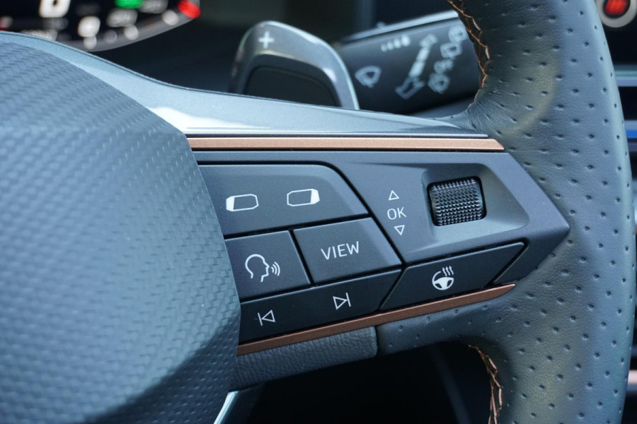 CUPRA Leon Sportstourer 1.4 e-Hybrid VZ Copper Edition 245pk + PANO / LEDER / MEMORY / DCC