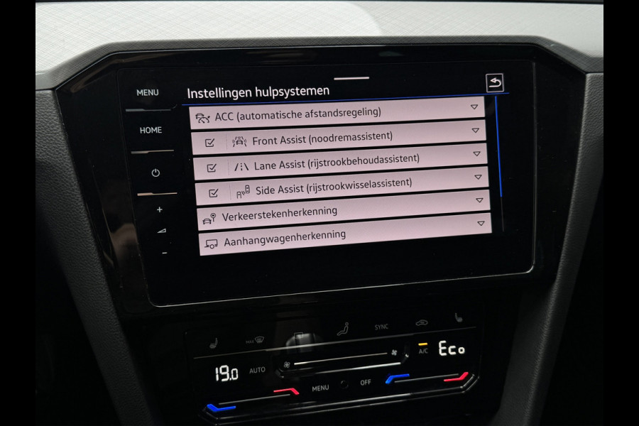 Volkswagen Passat Variant 1.4 TSI PHEV GTE | Trekhaak | Matrix IQ | Massage | Virtual | 360 | Carplay | Dealer onderhouden