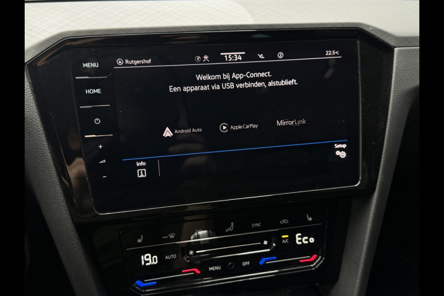 Volkswagen Passat Variant 1.4 TSI PHEV GTE | Trekhaak | Matrix IQ | Massage | Virtual | 360 | Carplay | Dealer onderhouden