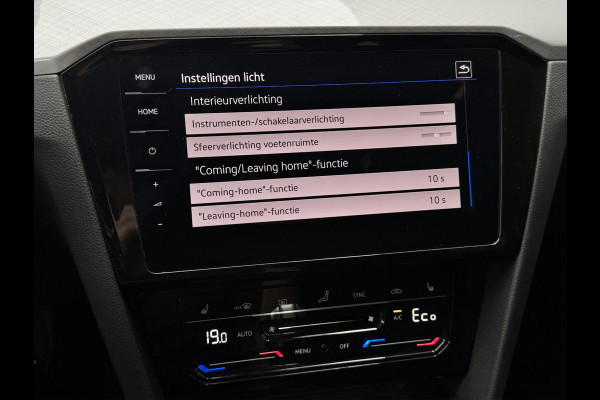Volkswagen Passat Variant 1.4 TSI PHEV GTE | Trekhaak | Matrix IQ | Massage | Virtual | 360 | Carplay | Dealer onderhouden