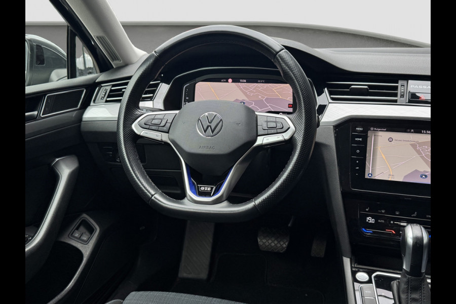 Volkswagen Passat Variant 1.4 TSI PHEV GTE | Trekhaak | Matrix IQ | Massage | Virtual | 360 | Carplay | Dealer onderhouden