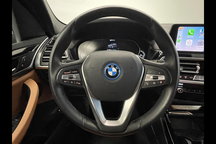 BMW X3 xDrive30e Trekhaak PDC VA + Camera Sportstoelen 19" M-Sport Stoelverwarming Cognac Leder Bekleding Privacy Glass DAB+ Navi Carplay Cruise Control