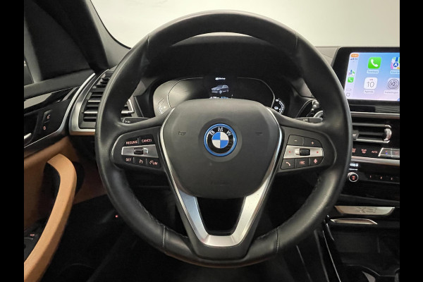 BMW X3 xDrive30e Trekhaak PDC VA + Camera Sportstoelen 19" M-Sport Stoelverwarming Cognac Leder Bekleding Privacy Glass DAB+ Navi Carplay Cruise Control