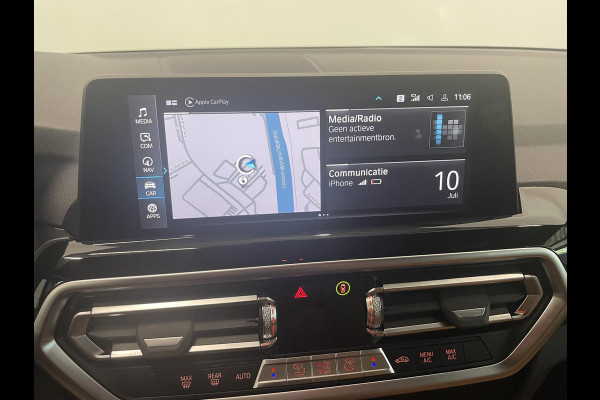 BMW X3 xDrive30e Trekhaak PDC VA + Camera Sportstoelen 19" M-Sport Stoelverwarming Cognac Leder Bekleding Privacy Glass DAB+ Navi Carplay Cruise Control