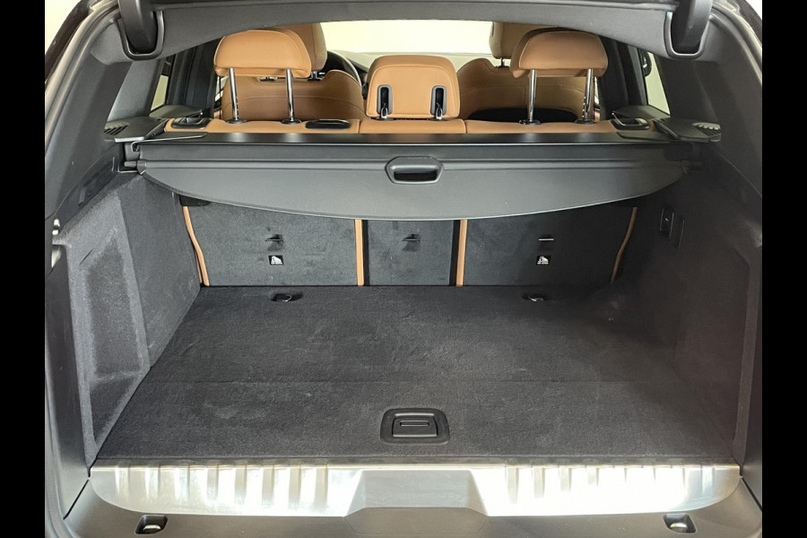 BMW X3 xDrive30e Trekhaak PDC VA + Camera Sportstoelen 19" M-Sport Stoelverwarming Cognac Leder Bekleding Privacy Glass DAB+ Navi Carplay Cruise Control