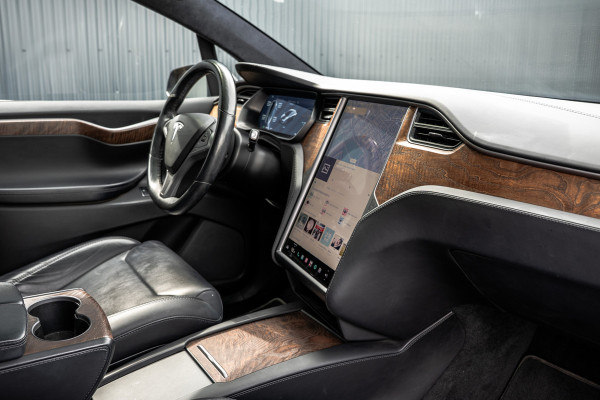 Tesla Model X 100D AWD | 525 PK | 7-Zits | Camera | PDC | Falcon Doors | Premium Connectivity