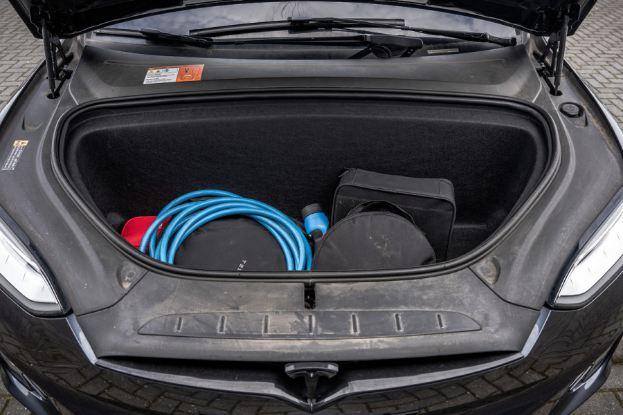 Tesla Model X 100D AWD | 525 PK | 7-Zits | Camera | PDC | Falcon Doors | Premium Connectivity