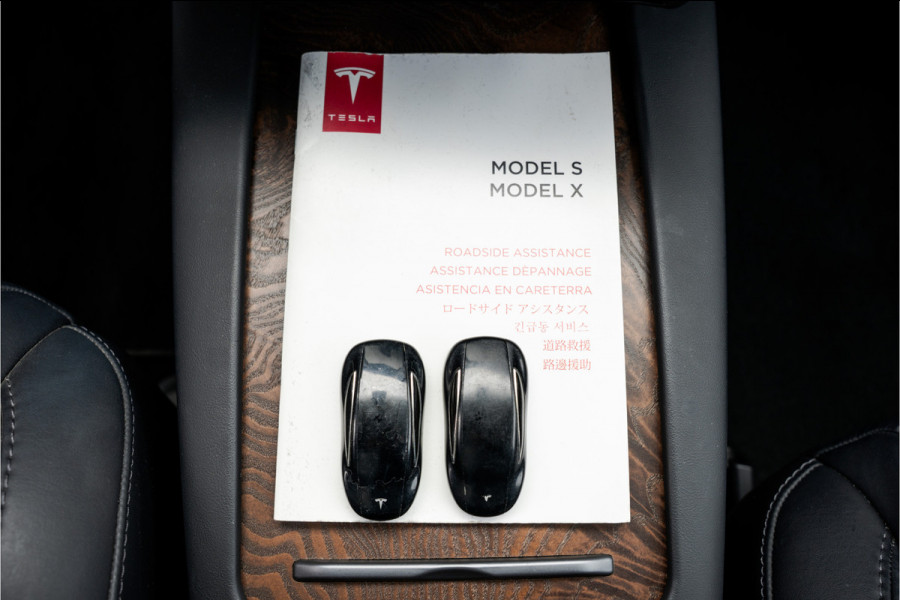 Tesla Model X 100D AWD | 525 PK | 7-Zits | Camera | PDC | Falcon Doors | Premium Connectivity