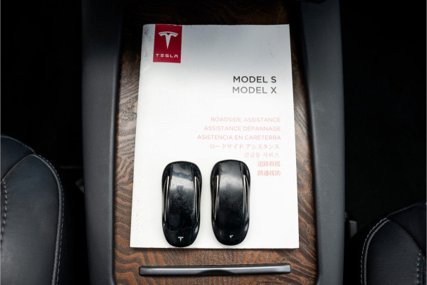 Tesla Model X 100D AWD | 525 PK | 7-Zits | Camera | PDC | Falcon Doors | Premium Connectivity