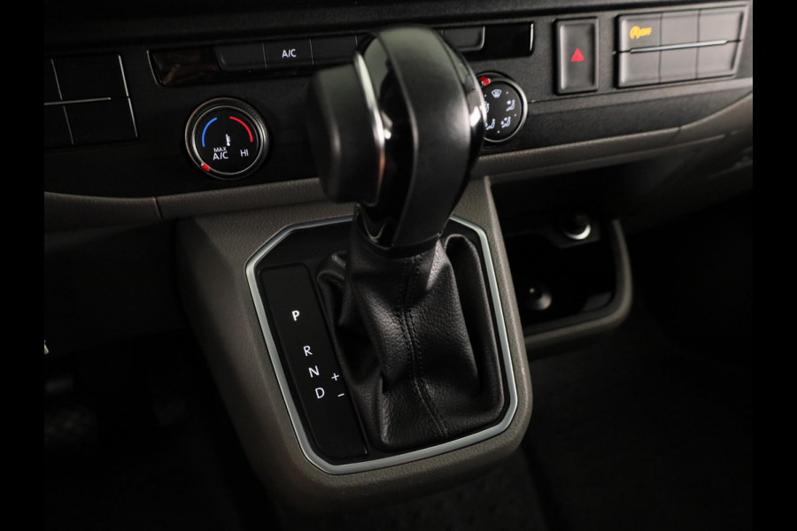 Volkswagen Transporter 2.0 TDI L2H1 32 DC Highline | Cruise control | Parkeersensor voor en achter