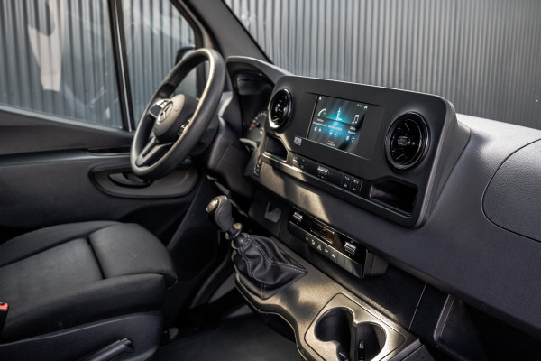 Mercedes-Benz Sprinter 311 CDI RWD L2H2 | Volledig Ingericht | Mbux | Camera | Climatronic