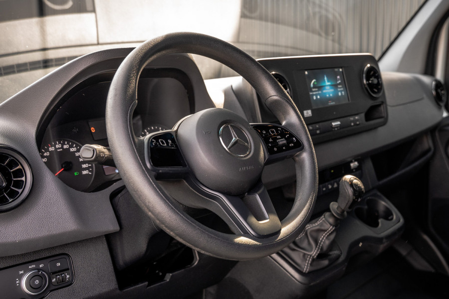 Mercedes-Benz Sprinter 311 CDI RWD L2H2 | Volledig Ingericht | Mbux | Camera | Climatronic