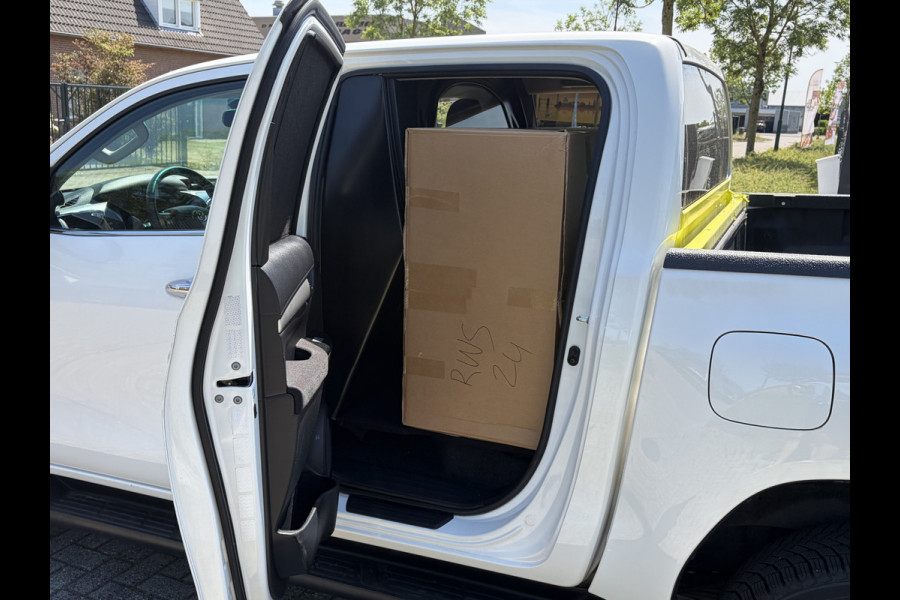 Toyota Hilux 2.4 D-4D 150PK E6 Aut. 4WD Double Cab Professional ✓ camera ✓ Trekhaak 3,5Ton