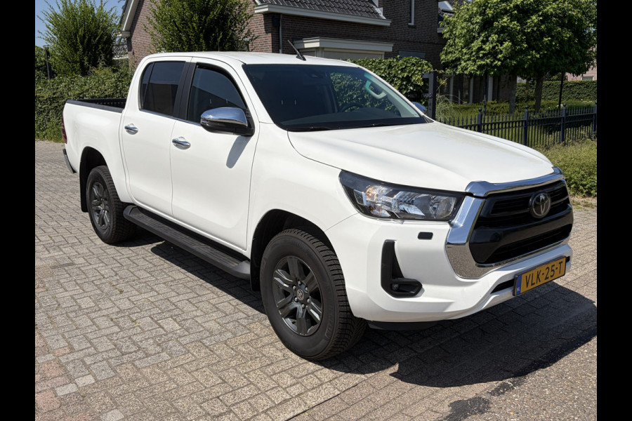 Toyota Hilux 2.4 D-4D 150PK E6 Aut. 4WD Double Cab Professional ✓ camera ✓ Trekhaak 3,5Ton