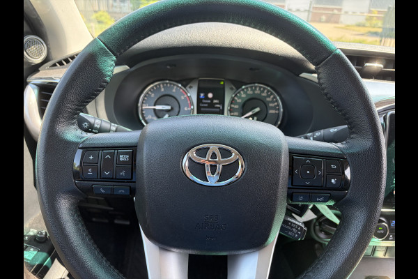 Toyota Hilux 2.4 D-4D 150PK E6 Aut. 4WD Double Cab Professional ✓ camera ✓ Trekhaak 3,5Ton