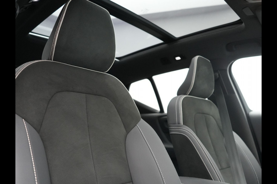Volvo XC40 Ultimate Recharge 70 kWh 231pk | Panodak | Warmtepomp | Adaptive Cruise | 360 Camera | Harman / Kardon | Alcantara Sportstoelen Memory & Verwarmd | Stuur Verwarmd | Google Assistent | Apple Carplay | Keyless | Blis | DAB |