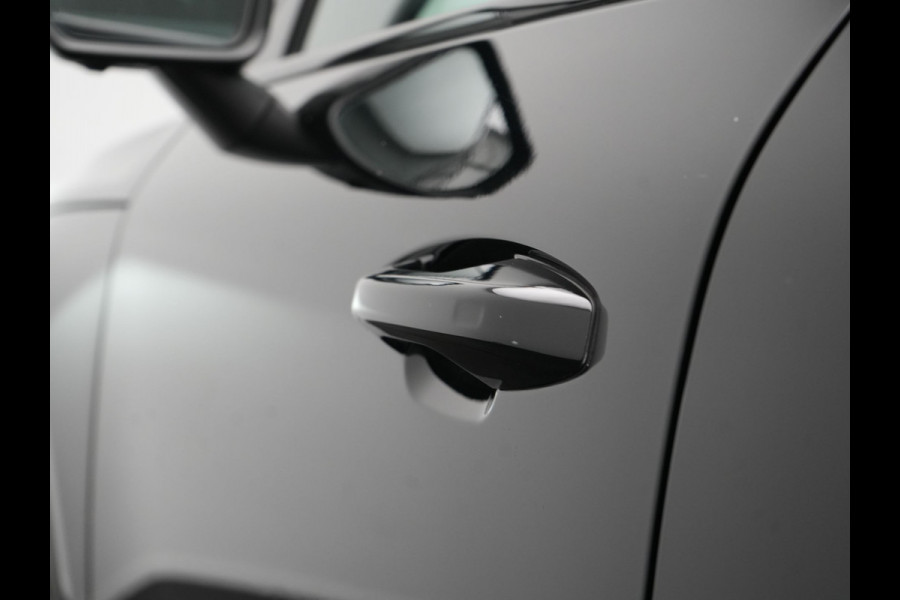 Volvo XC40 Ultimate Recharge 70 kWh 231pk | Panodak | Warmtepomp | Adaptive Cruise | 360 Camera | Harman / Kardon | Alcantara Sportstoelen Memory & Verwarmd | Stuur Verwarmd | Google Assistent | Apple Carplay | Keyless | Blis | DAB |