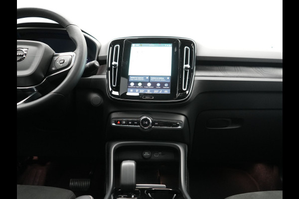 Volvo XC40 Ultimate Recharge 70 kWh 231pk | Panodak | Warmtepomp | Adaptive Cruise | 360 Camera | Harman / Kardon | Alcantara Sportstoelen Memory & Verwarmd | Stuur Verwarmd | Google Assistent | Apple Carplay | Keyless | Blis | DAB |