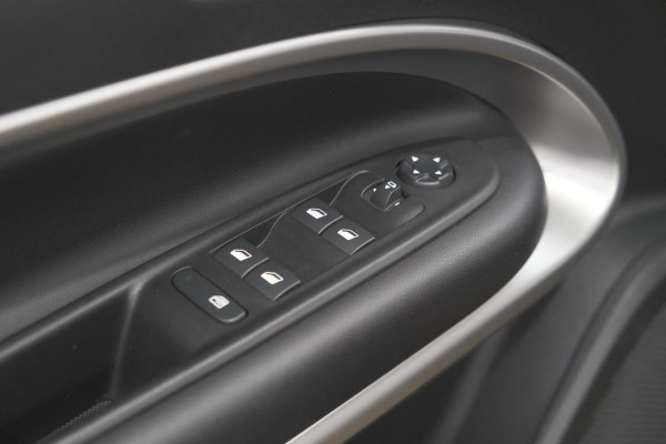 Jeep Avenger Turbo 100 Summit | Camera | Dodehoekdetectie | Adaptieve Cruise Control | Apple Carplay