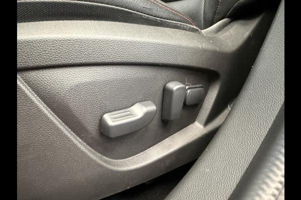Renault Arkana 1.6 E-Tech Hybrid 145 R.S. Line Carbon inleg ACC PDC Camera Carplay Blindspot