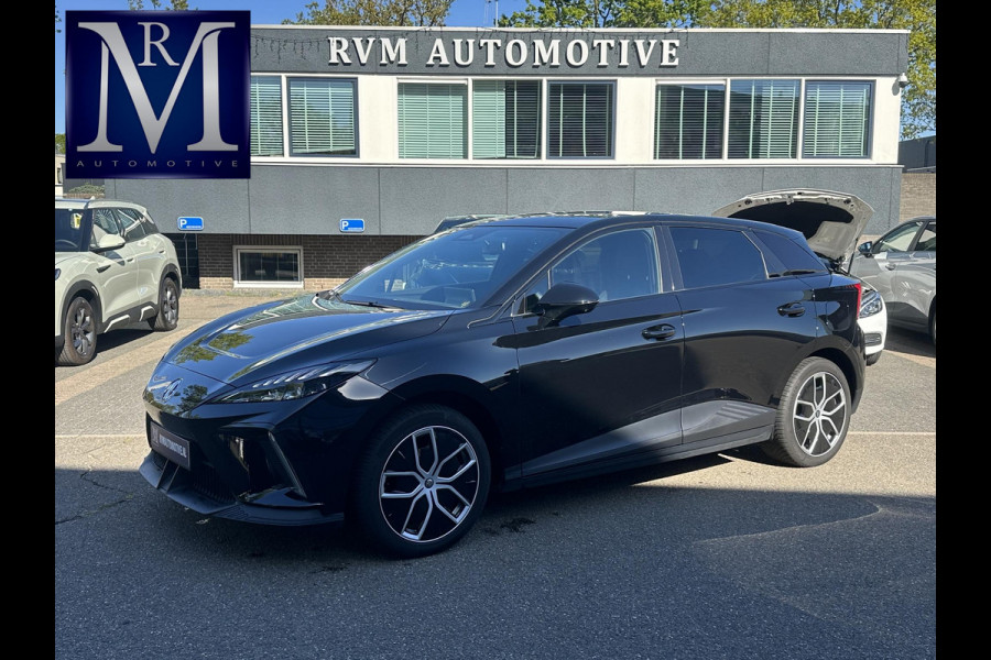 MG Mg4 electric Luxury 64 kWh LONG RANGE | SOH 96% | 15.000KM | 360° CAMERA | STOEL & STUURVERWARMING | 7 JAAR MG GARANTIE T/M 07-2031 | ELEKTRISCHE STOEL | DODEHOEK SENSOR | ADAPTIVE CRUISE CONTROL|