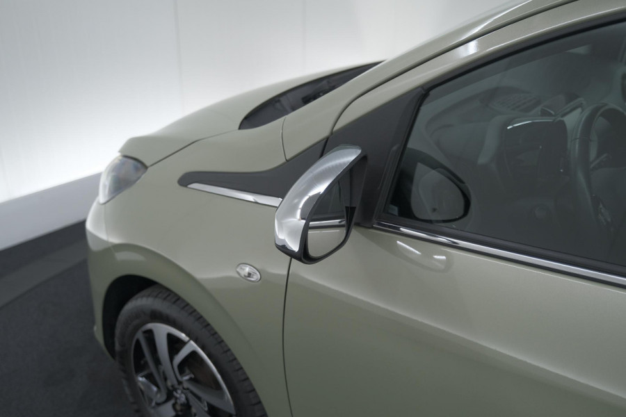 Peugeot 108 1.0 e-VTi Allure | Camera | Climate Control | Apple Carplay | 15 Inch Lichtmetalen Velgen