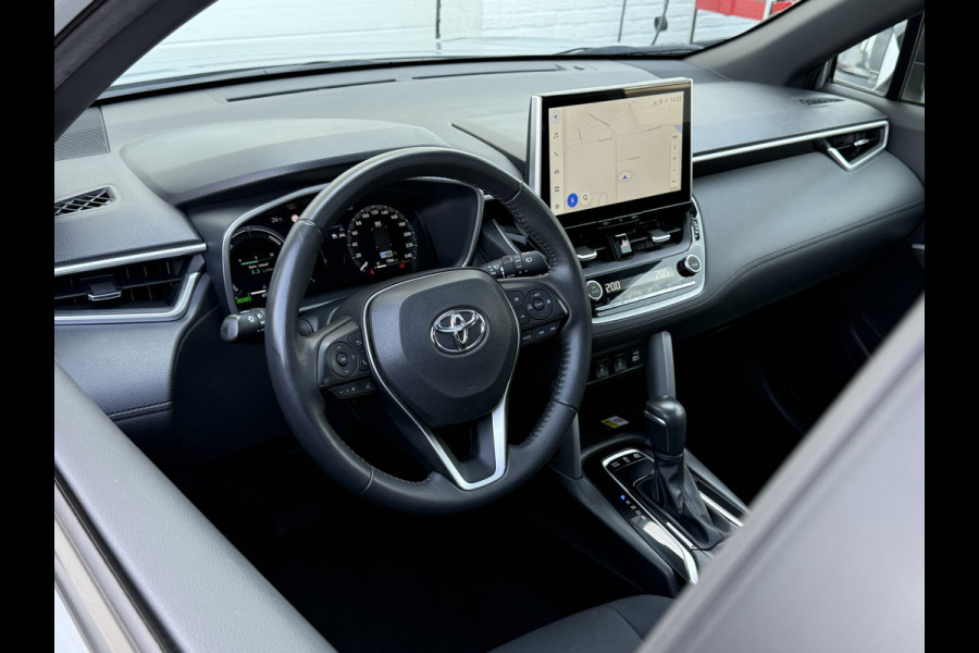 Toyota Corolla Cross Hybrid 140 Style | Pano | ACC | CarPlay | Camera | Keyless | 18 inch