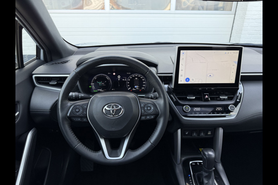 Toyota Corolla Cross Hybrid 140 Style | Pano | ACC | CarPlay | Camera | Keyless | 18 inch