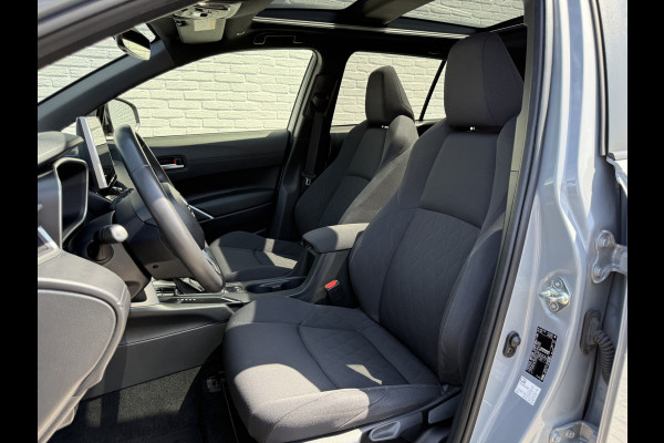Toyota Corolla Cross Hybrid 140 Style | Pano | ACC | CarPlay | Camera | Keyless | 18 inch