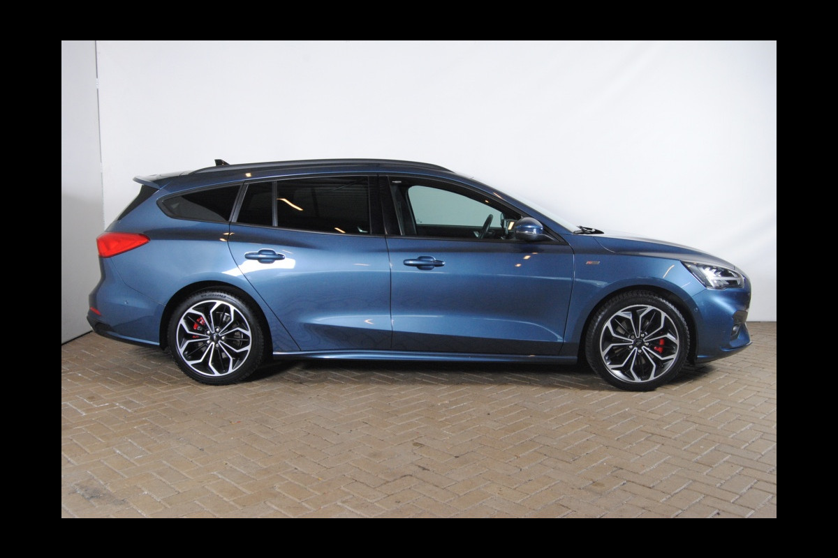 Ford FOCUS Wagon 1.5 EcoB. ST L. Bns