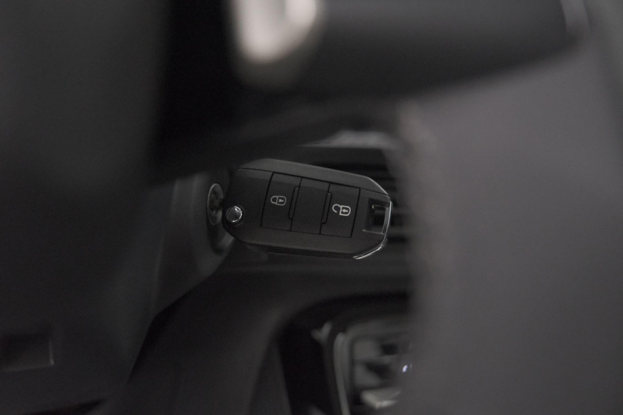Citroën C3 Aircross 1.2 Hybrid 145pk Max | Camera | Dodehoekdetectie | Navigatie | Apple Carplay