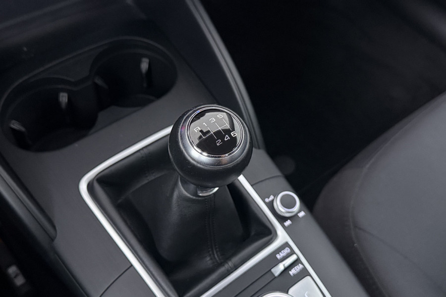 Audi A3 Sportback 1.0 TFSI Pro Line (NAVIGATIE, CLIMA, LED, PDC, STUURBEDIENING, MULTIMEDIA)