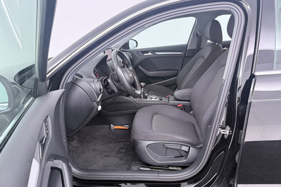 Audi A3 Sportback 1.0 TFSI Pro Line (NAVIGATIE, CLIMA, LED, PDC, STUURBEDIENING, MULTIMEDIA)